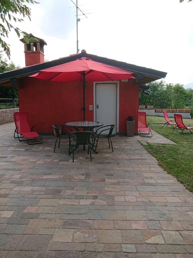 Il Carpino Bianco Bilocale Puegnago Exterior foto